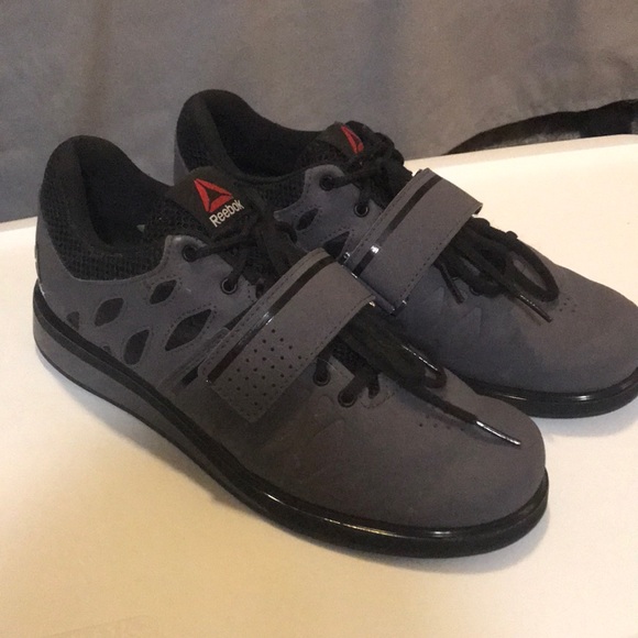 Reebok Shoes - Reebok Lifters men’s size 7/ fits women’s 8